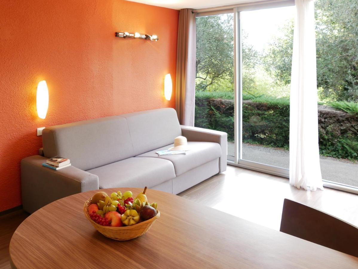 Ulvf Le Domaine De L'Olivaie Hotel Gilette ภายนอก รูปภาพ